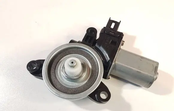 Mazda CX-5 II Front door window regulator motor BHN95958X CM012820