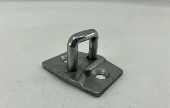 BMW 1 F20 F21 Rear door lock loop/hook striker 731254
