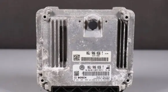 Volkswagen Tiguan Engine control unit/module ECU 06J906026T 06J906026D 0261201886