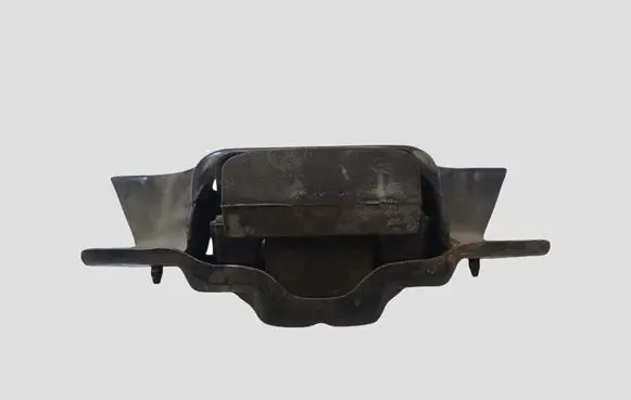 Skoda Superb B8 (3V) Engine mount bracket 5Q0199555R