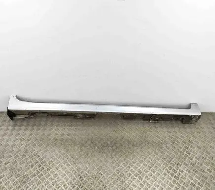Toyota Prius+ (ZVW40) Sill 7585047020B0