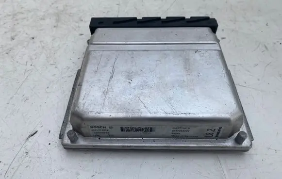 Volvo S80 Engine control unit/module 30637733 30637733A