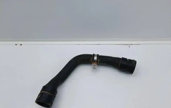 Mercedes-Benz A W176 Engine coolant pipe/hose A6512000182