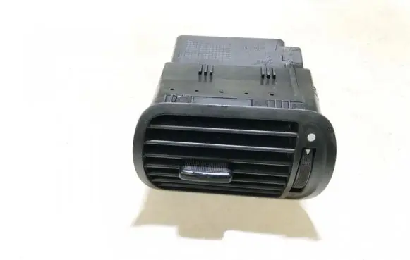 Audi A3 S3 8L Dash center air vent grill 8l0820901