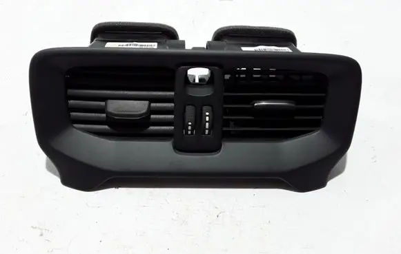 Volvo V40 Dash center air vent grill