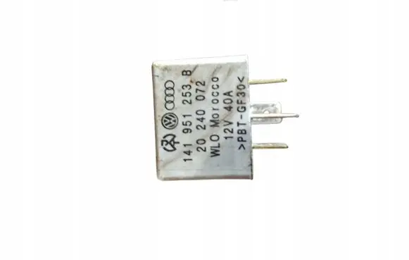 Volkswagen PASSAT B5 Other relay 4046001270307