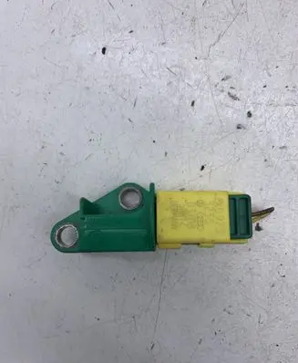 Volkswagen Touran I Airbag deployment crash/impact sensor 5M0909606A 5WK43658