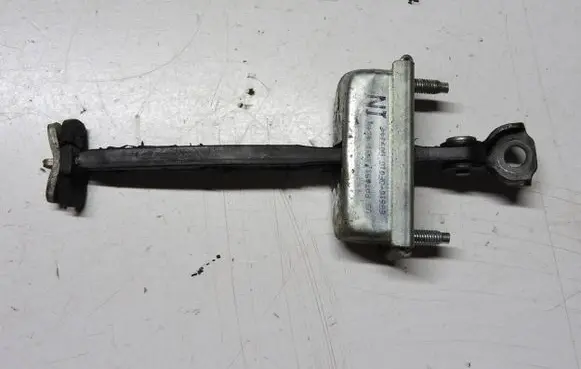 Toyota Verso Front door check strap stopper 68610-0F010 009344