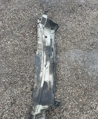 Volvo XC70 Radiator trim 