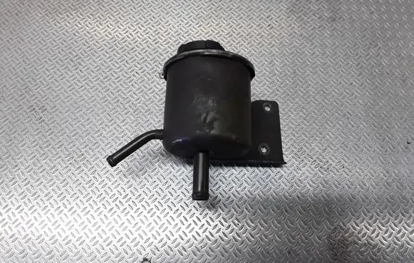 Nissan Patrol Y61 Power steering fluid tank/reservoir