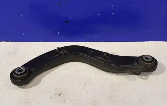 Polestar 2 Rear upper control arm/wishbone 32333575