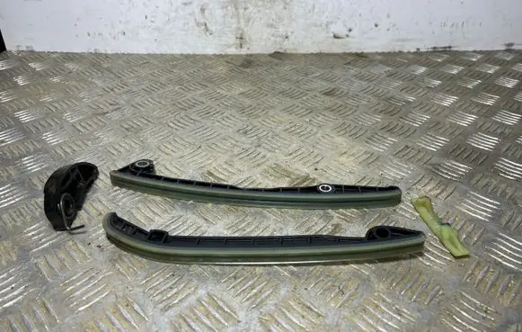 Nissan Qashqai Slide rail for timing chain A2820522600