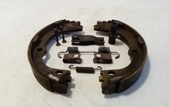 KIA Sportage Handbrake/parking brake pads 