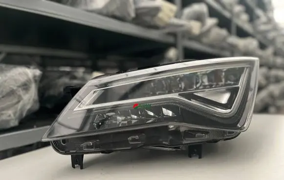 Seat Ateca Headlight/headlamp 576941007B