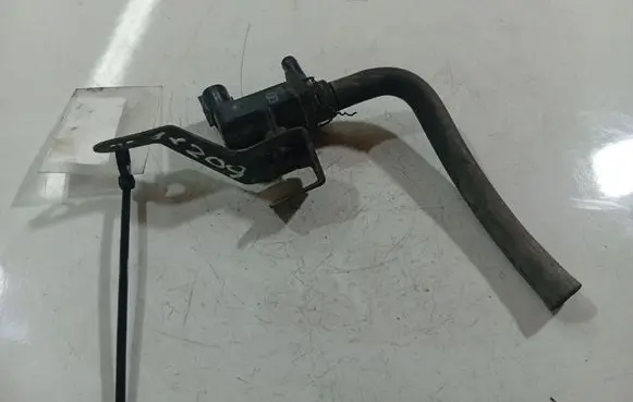 Toyota Yaris Turbo solenoid valve 9008091231