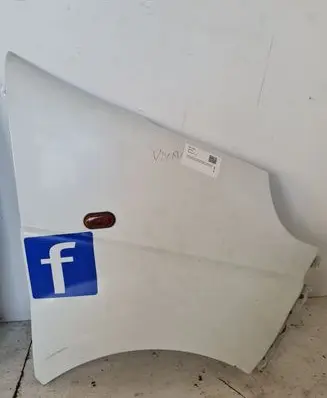 Opel Vivaro Fender