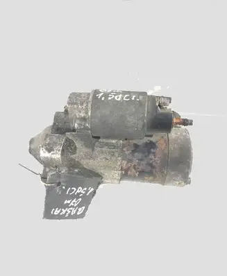 Nissan Qashqai Starter motor 8200584675B