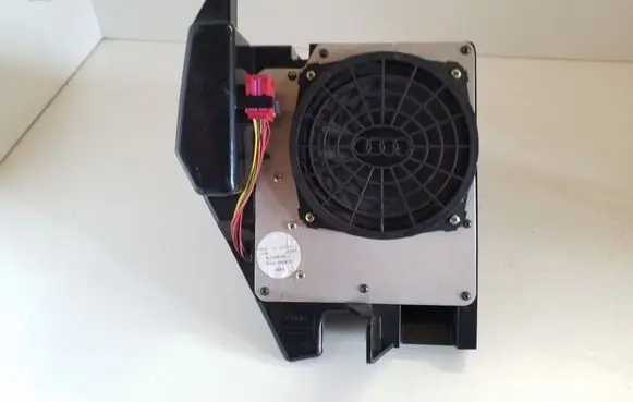 Audi A3 S3 8L Front door speaker 8L0035381G