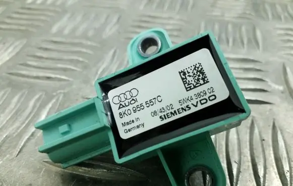 Audi A4 S4 B8 8K Airbag deployment crash/impact sensor 8K0955557C
