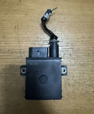 Hyundai ix 55 Glow plug pre-heat relay 367203A100