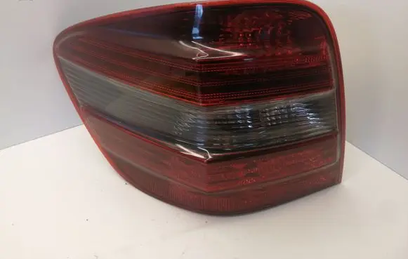 Mercedes-Benz ML W164 Rear/tail lights 404101L 404121L