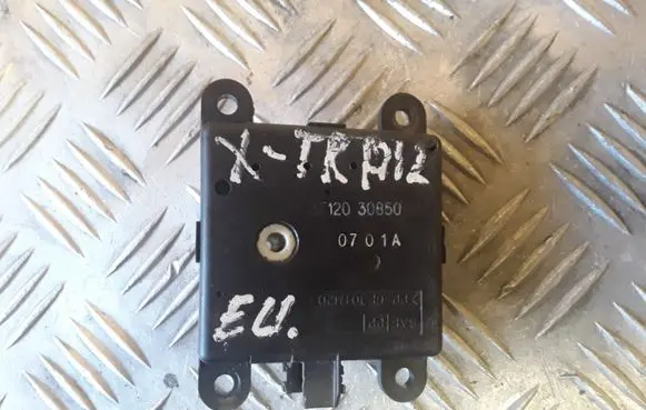 Nissan X-Trail T30 Air flap motor/actuator 3F12030850