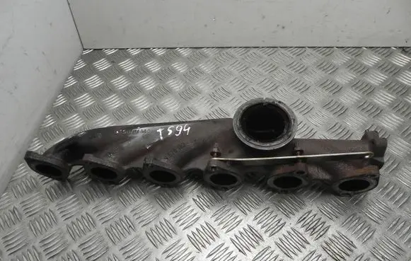 BMW 7 G11 G12 Exhaust manifold 8570152