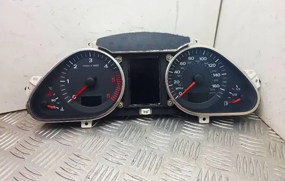 Audi A6 S6 C6 4F Speedometer (instrument cluster) 4F0920950L
