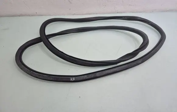 Alfa Romeo Stelvio Front door rubber seal 