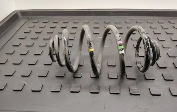 Mercedes-Benz Citan W415 Rear coil spring