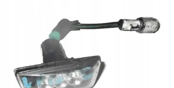 Chevrolet Cruze Front fender indicator light