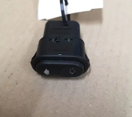 Ford Galaxy Electric window control switch 15B679AA