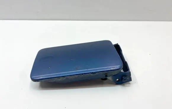 Mercedes-Benz SLC C107 Fuel tank cap 1075841039 A1075841039