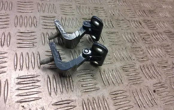 Cupra Formentor Tailgate/trunk/boot hinge