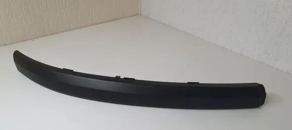 Ford Mondeo Mk III Front bumper splitter molding 1119585