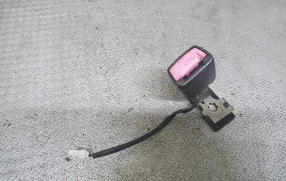 KIA Ceed Rear seatbelt buckle 07103013