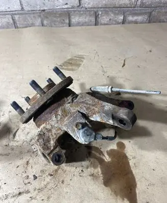 Hyundai Santa Fe Front wheel hub