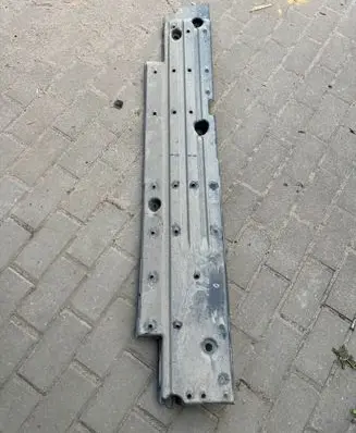 Toyota Prius (NHW20) Side bottom protection 5816547010