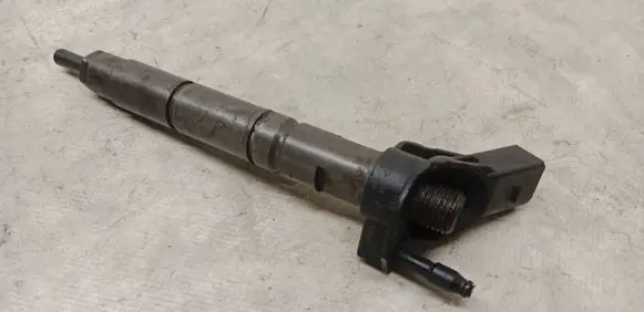 Mercedes-Benz ML W164 Fuel injector A6420701387 080216