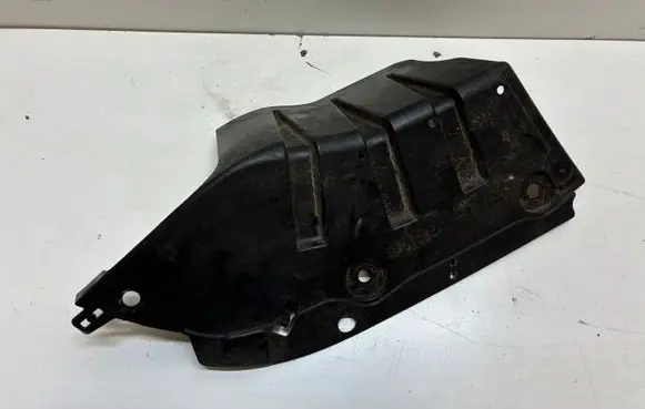 Renault Megane IV Rear bumper underbody cover/under tray 748A00163R