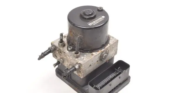 Volvo C70 ABS Pump 30742654