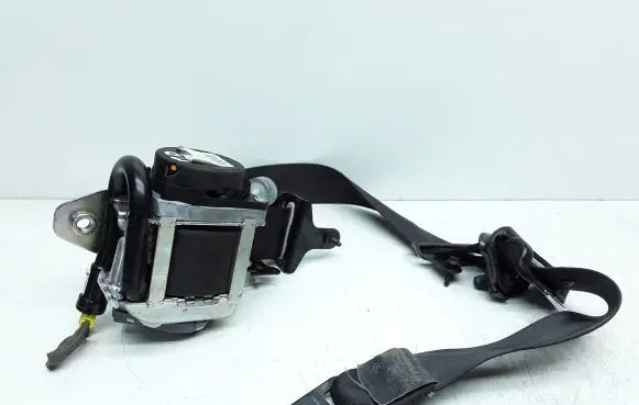 Volvo V60 Front seatbelt 39818843 P39818843