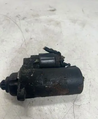 Volkswagen Golf IV Starter motor 0001125012