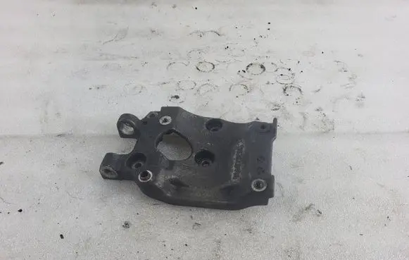 Citroen C4 Grand Picasso A/C compressor mount bracket 9646719580