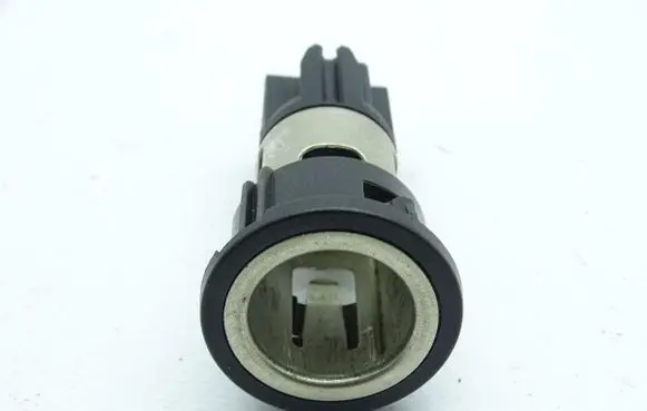 Opel Meriva B 12 V Socket (front) 
