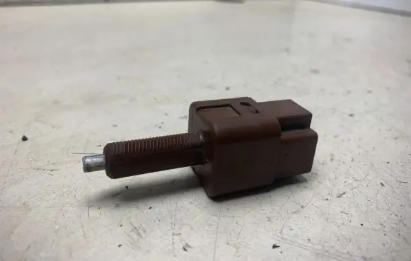 Nissan Tiida C11 Brake pedal sensor switch