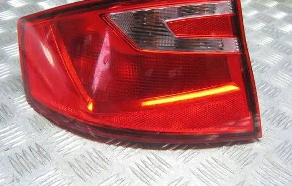 Seat Toledo IV (NH) Rear/tail lights 6JH945095A