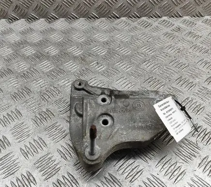 Opel Ampera A/C compressor mount bracket 532274354