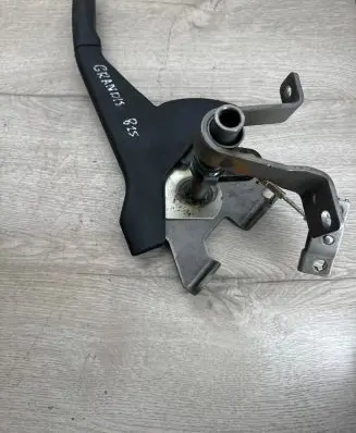 Mitsubishi Grandis Hand brake release handle 