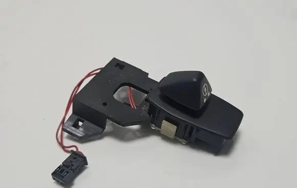 BMW 5 E60 E61 Steering wheel adjustment switch 6947786 03206060